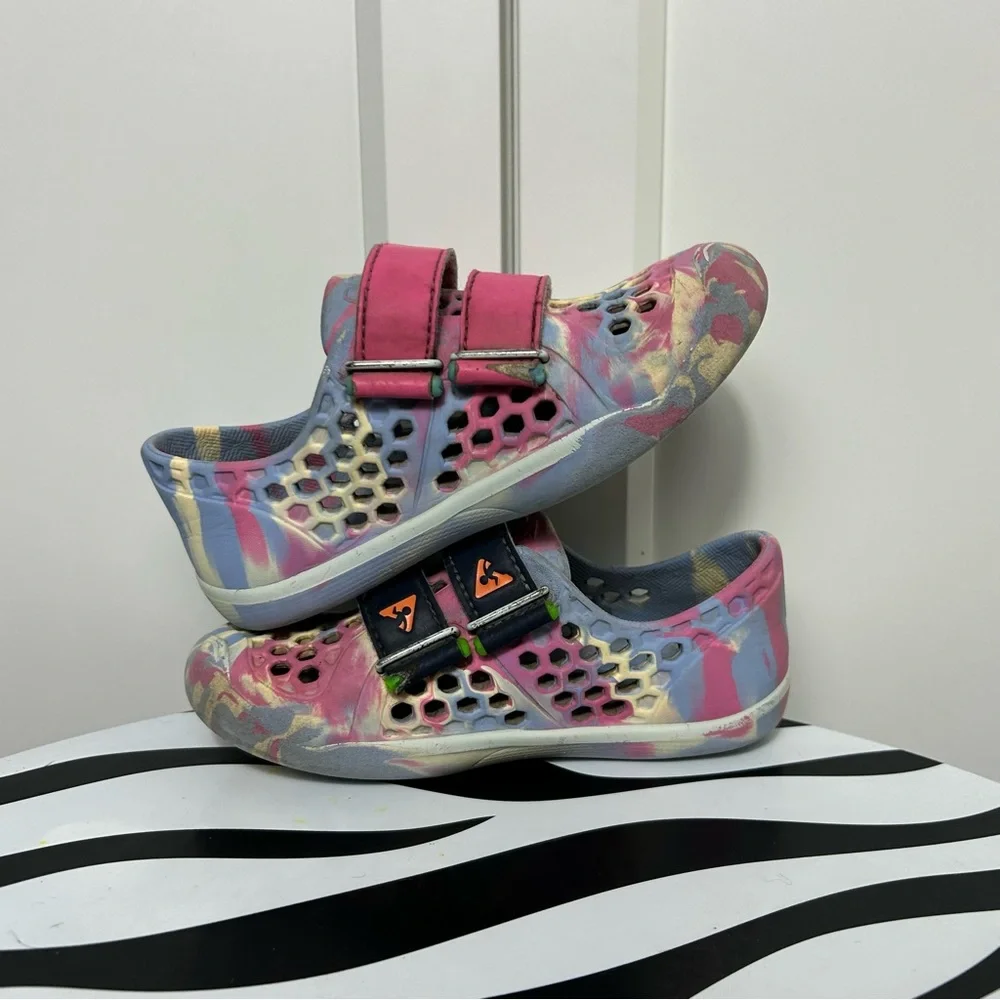 Plae marble perforated pink purple Colorful Kids Shoes with Velcro Straps 11c